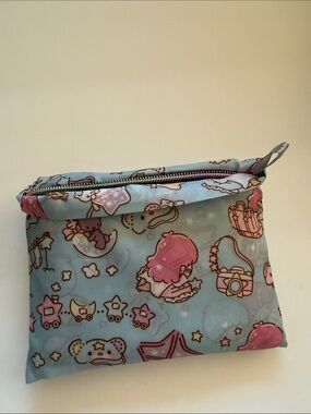 Sanrio Large Compact Tote with Zipper